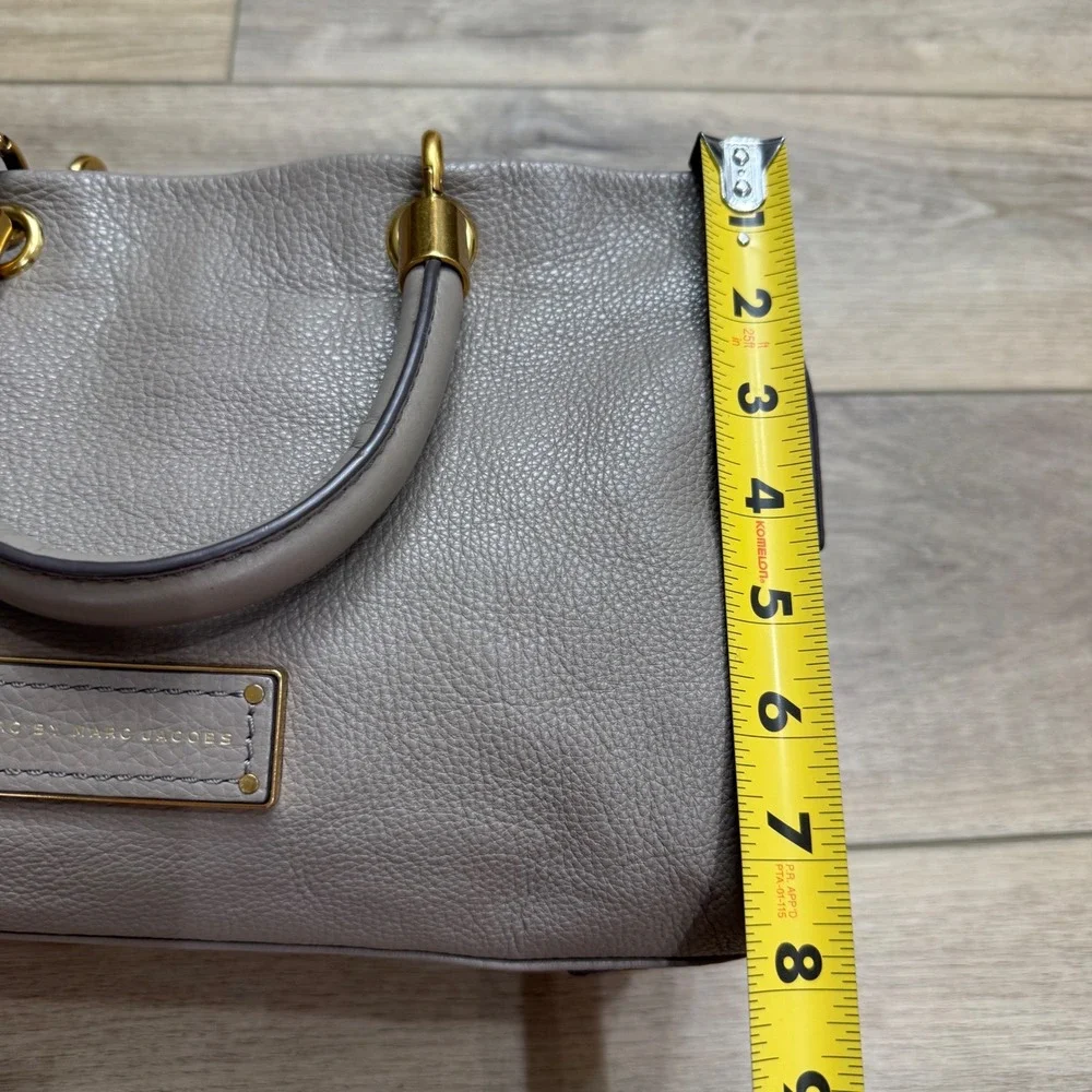Marc by Marc Jacobs Too Hot To Handle Grey Gold Leather Satchel Handbag Purse - Picture 14 of 15